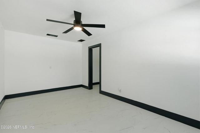 802 ANTIGUA Road, Jacksonville, FL 32216