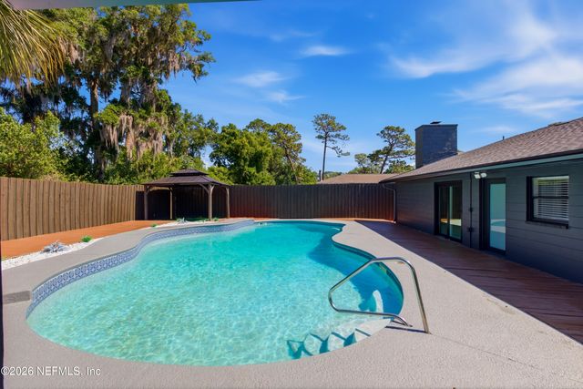 802 ANTIGUA Road, Jacksonville, FL 32216