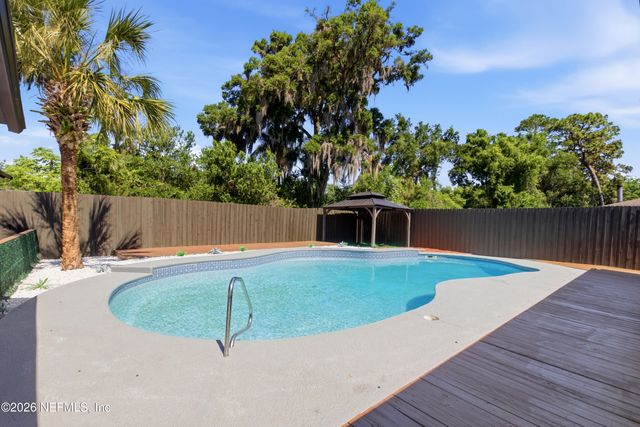802 ANTIGUA Road, Jacksonville, FL 32216