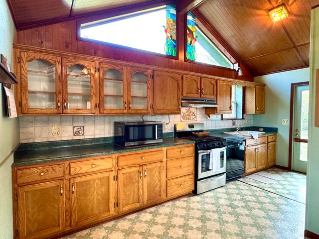 20685 E Hwy M, Stockton, MO 65785