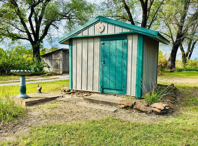 20685 E Hwy M, Stockton, MO 65785