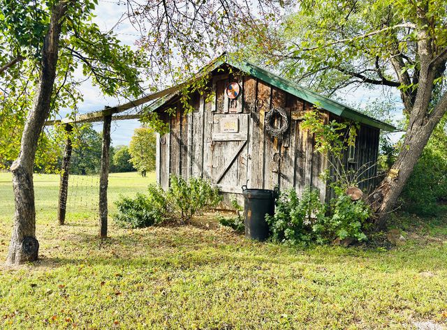 20685 E Hwy M, Stockton, MO 65785