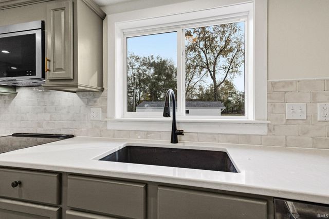 465 N Main Street, Tipton, IN 46072