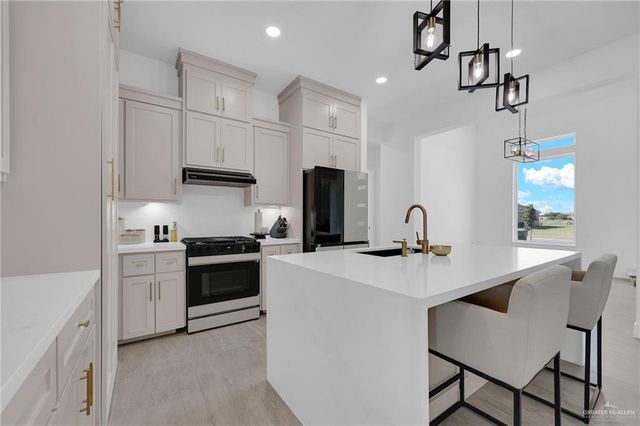 8411 G M Drive, Elsa, TX 78543