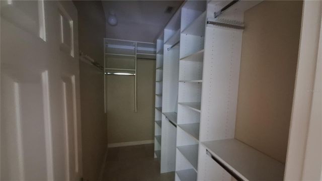 2210 SE LAUREL RUN DRIVE, Ocala, FL 34471