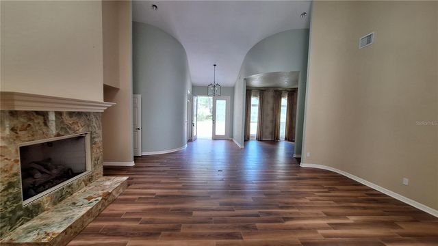 2210 SE LAUREL RUN DRIVE, Ocala, FL 34471