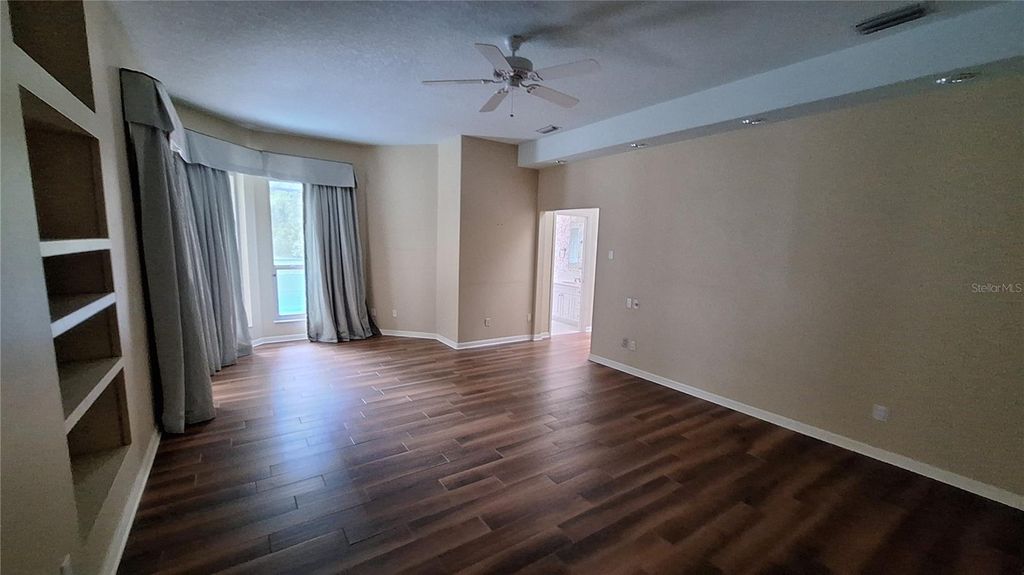 Image 19 of property listing at 2210 SE LAUREL RUN DRIVE, Ocala, FL 34471