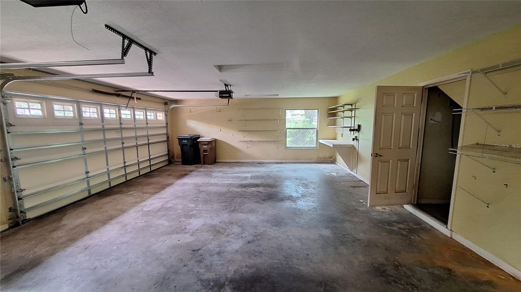 Image 34 of property listing at 2210 SE LAUREL RUN DRIVE, Ocala, FL 34471