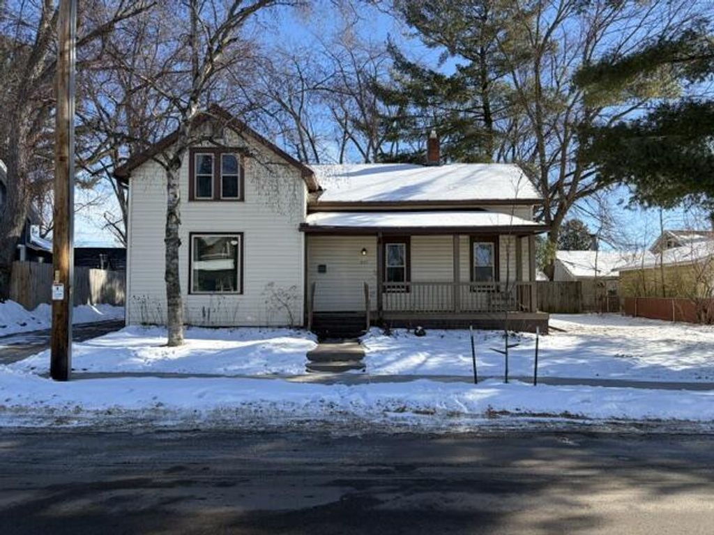 825 Smith STREET, Stevens Point, WI 54481
