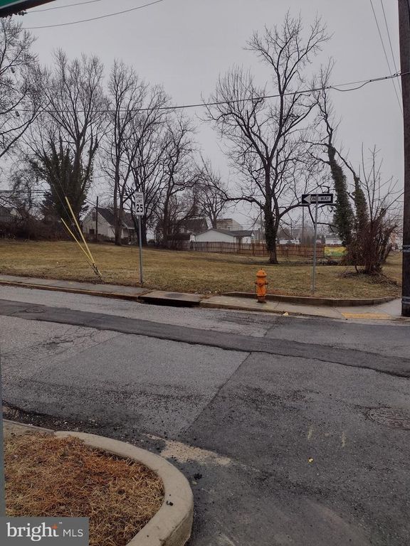 HAMMONDS FERRY RD, Baltimore, MD 21227