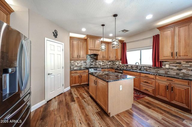 9323 W BENNET Plaza, Phoenix, AZ 85037