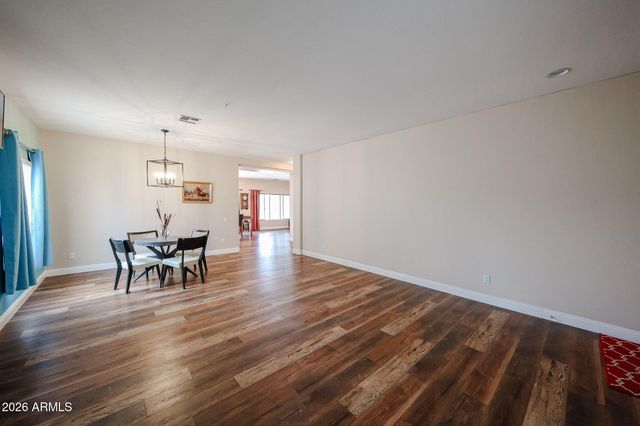 9323 W BENNET Plaza, Phoenix, AZ 85037
