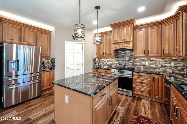 9323 W BENNET Plaza, Phoenix, AZ 85037