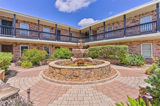 402 Postoffice 123, Galveston, TX 77550