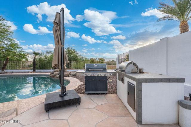 1427 W SALTSAGE Drive, Phoenix, AZ 85045