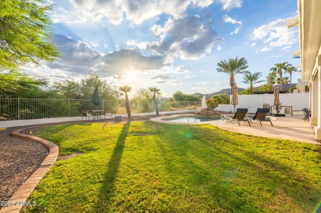 1427 W SALTSAGE Drive, Phoenix, AZ 85045