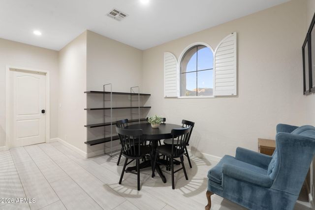 1427 W SALTSAGE Drive, Phoenix, AZ 85045