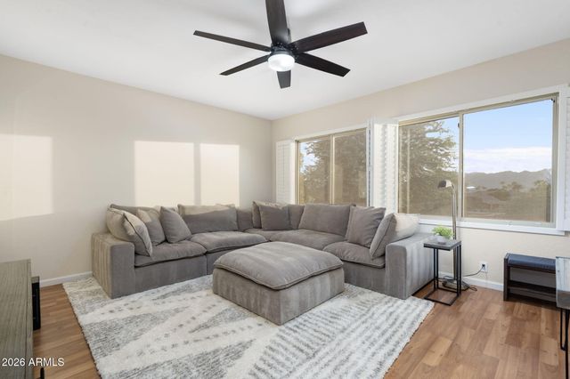 1427 W SALTSAGE Drive, Phoenix, AZ 85045