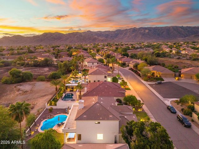 1427 W SALTSAGE Drive, Phoenix, AZ 85045