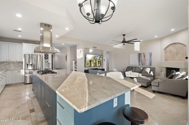 1427 W SALTSAGE Drive, Phoenix, AZ 85045