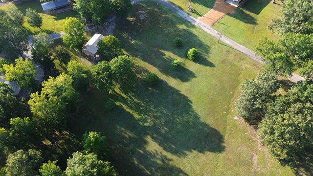 17 Clearwater Cr, Bath Springs, TN 38311