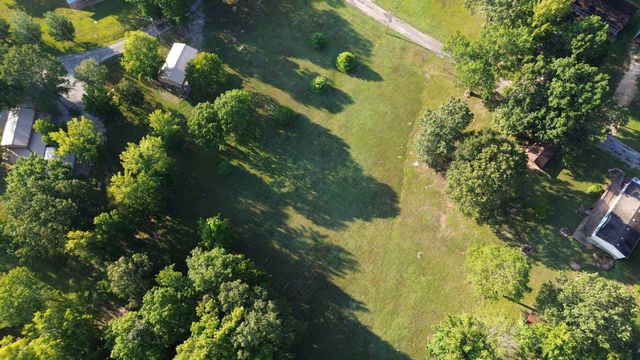 17 Clearwater Cr, Bath Springs, TN 38311