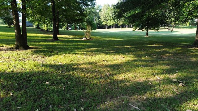 17 Clearwater Cr, Bath Springs, TN 38311