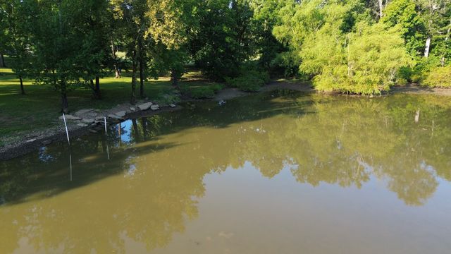 17 Clearwater Cr, Bath Springs, TN 38311