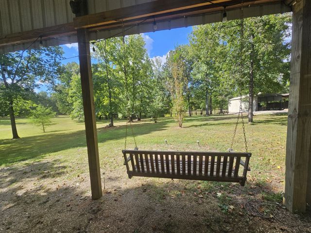 17 Clearwater Cr, Bath Springs, TN 38311