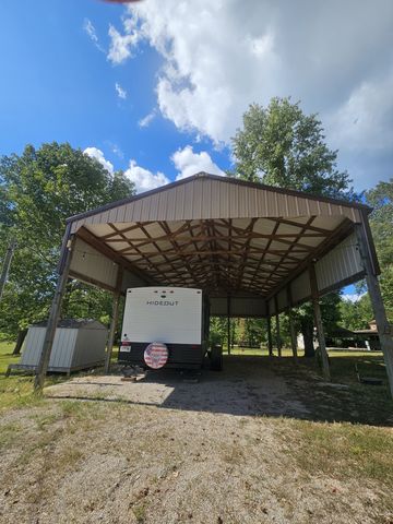 17 Clearwater Cr, Bath Springs, TN 38311