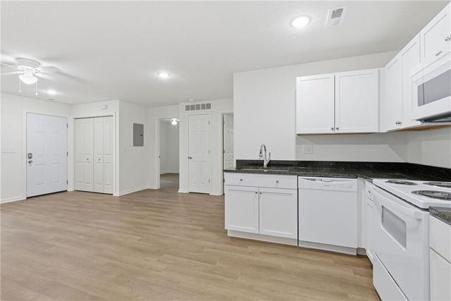 219 W Culton Street, Warrensburg, MO 64093