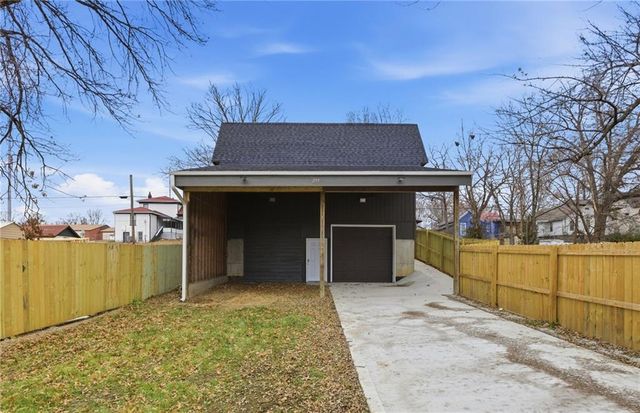 219 W Culton Street, Warrensburg, MO 64093