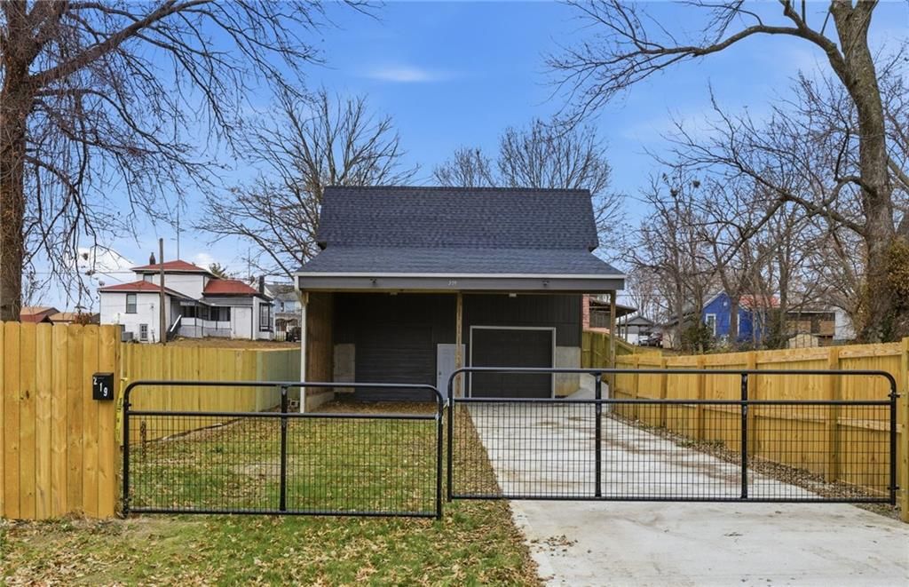 219 W Culton Street, Warrensburg, MO 64093