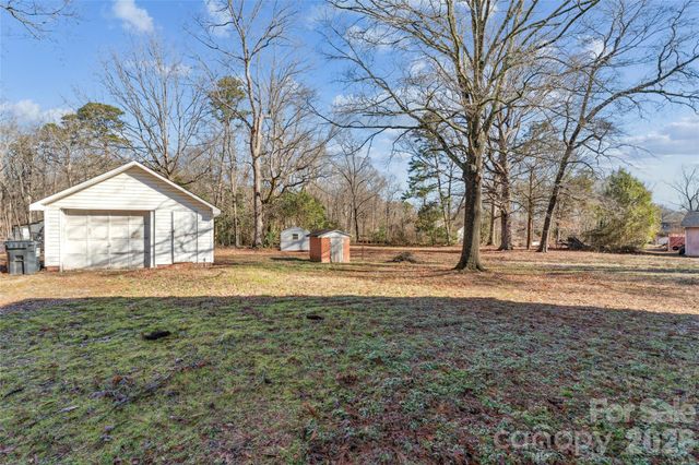 2640 Cannon Farm Road, China Grove, NC 28023