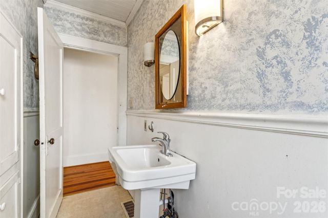 2640 Cannon Farm Road, China Grove, NC 28023