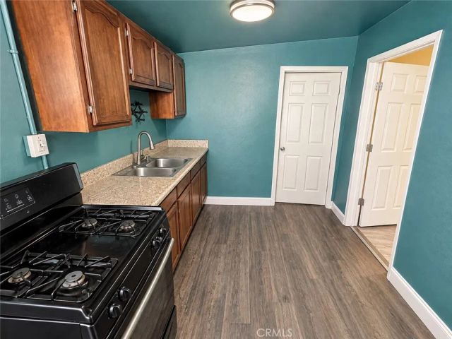 11110 Avalon, Los Angeles, CA 90061