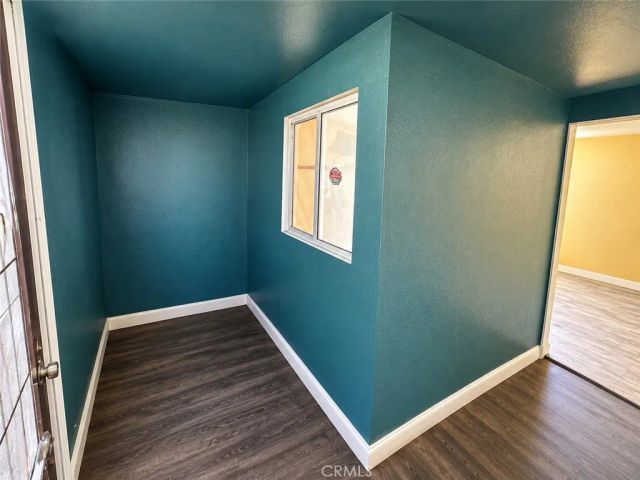 11110 Avalon, Los Angeles, CA 90061
