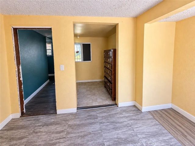 11110 Avalon, Los Angeles, CA 90061