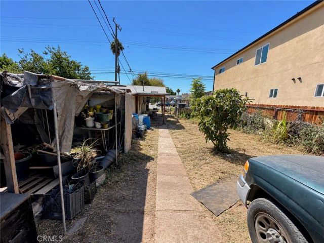 11110 Avalon, Los Angeles, CA 90061