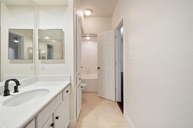 7701 Rialto BLVD 637, Austin, TX 78735