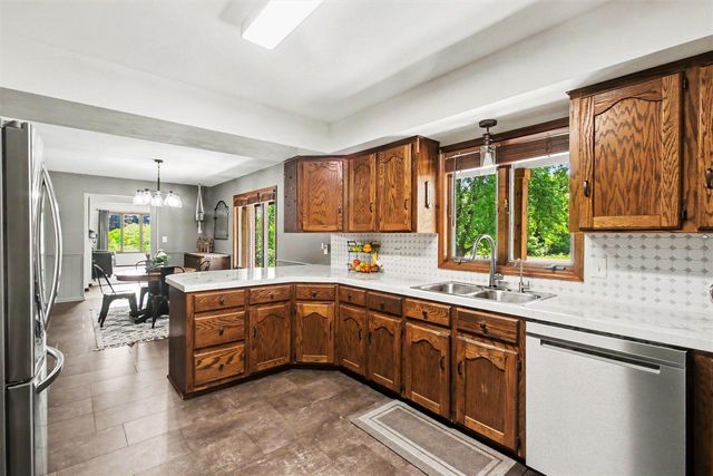 2565 142nd Avenue, Dorr, MI 49323