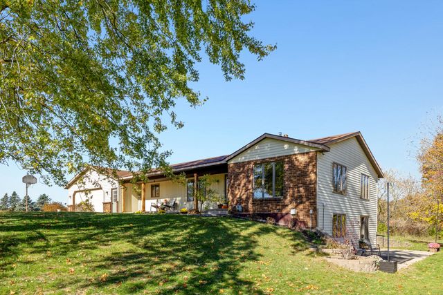 2565 142nd Avenue, Dorr, MI 49323