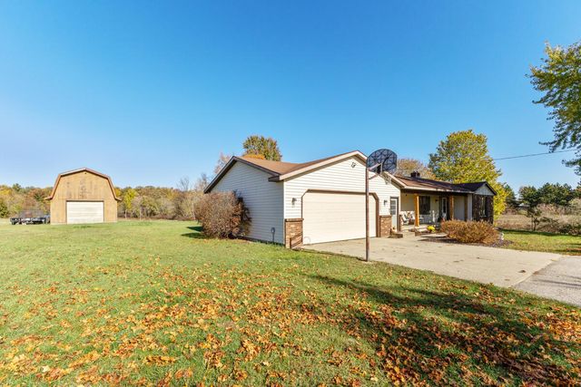 2565 142nd Avenue, Dorr, MI 49323