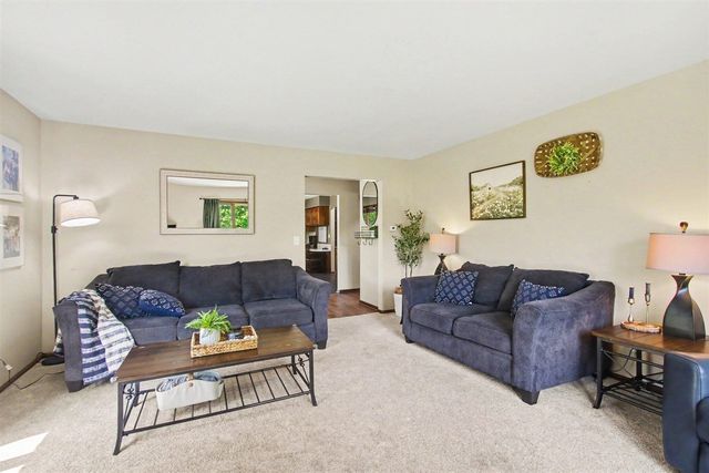 2565 142nd Avenue, Dorr, MI 49323