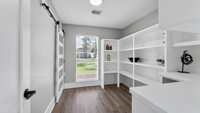 6310 Hickorycrest Drive, Spring, TX 77389