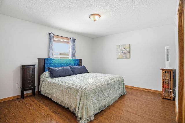 38282 Explorer Circle, North Branch, MN 55056