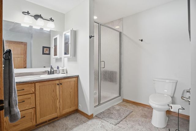 38282 Explorer Circle, North Branch, MN 55056