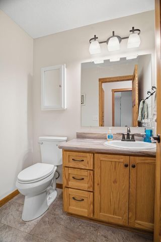 38282 Explorer Circle, North Branch, MN 55056