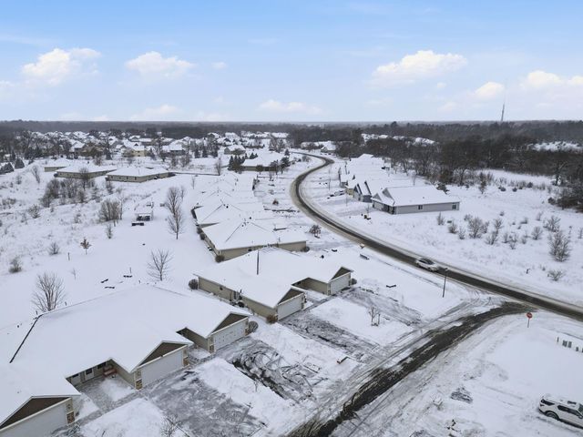 38282 Explorer Circle, North Branch, MN 55056