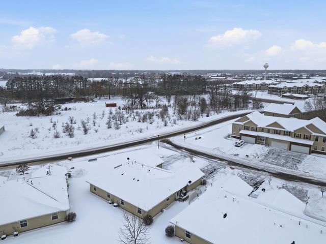 38282 Explorer Circle, North Branch, MN 55056